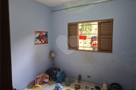 Casa à venda com 5 quartos, sendo 1 suíte, em Jardim Montreal, Sorocaba, SP