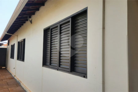 Casa à venda com 3 quartos, sendo 1 suíte, no Centro, Araraquara, SP