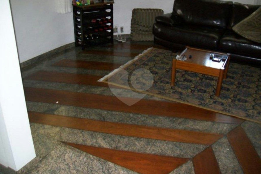 Casa à venda com 3 quartos, sendo 2 suítes, em Santana, São Paulo, SP