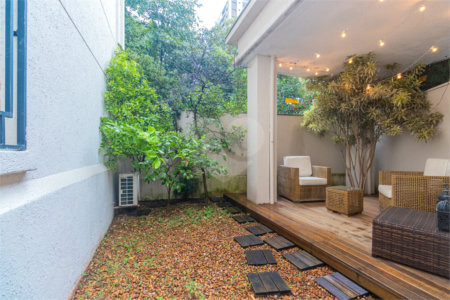 Apartamento à venda com 2 suítes em Alto da Boa Vista, São Paulo, SP