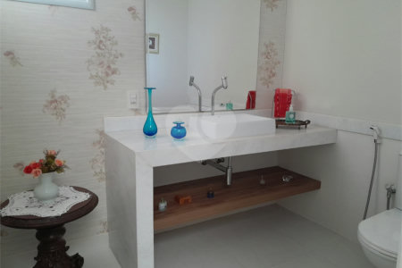 Casa à venda com 5 suítes no condomínio Ipe Velho, Vinhedo - SP