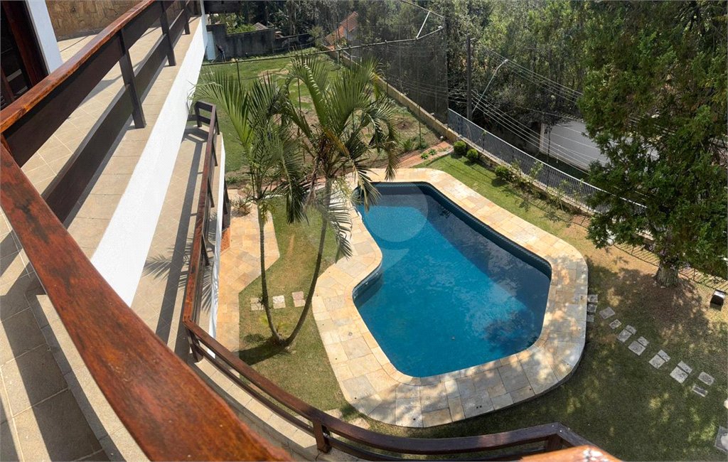 Sobrado à venda ou para alugar com 4 quartos, sendo 3 suítes, em Serra da Cantareira, Mairiporã, SP