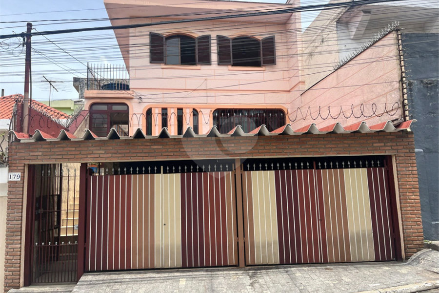 Sobrado à venda com 4 quartos, sendo 2 suítes, em Tremembé, São Paulo, SP