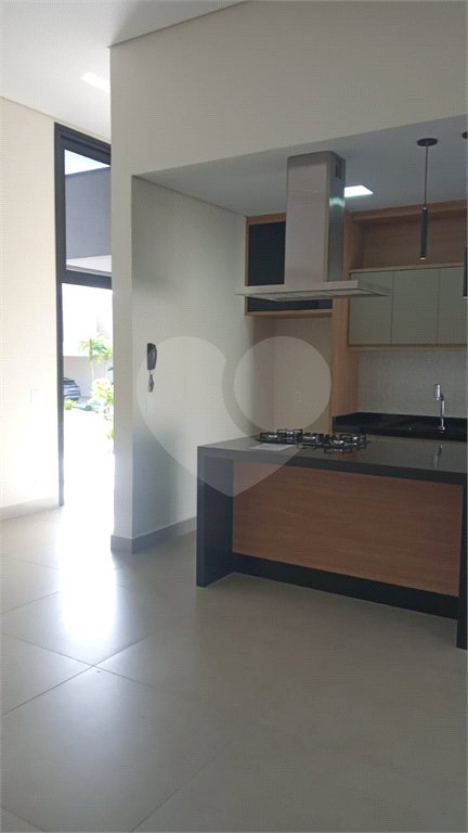 Casa à venda com 3 suítes no condomínio Jardim Residencial Dona Lucilla, Indaiatuba - SP