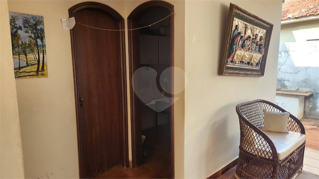 Casa à venda com 3 quartos, sendo 1 suíte, no Centro, Araraquara, SP