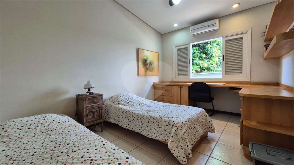 Casa à venda com 4 suítes no condomínio Vivenda do Lago, Sorocaba - SP