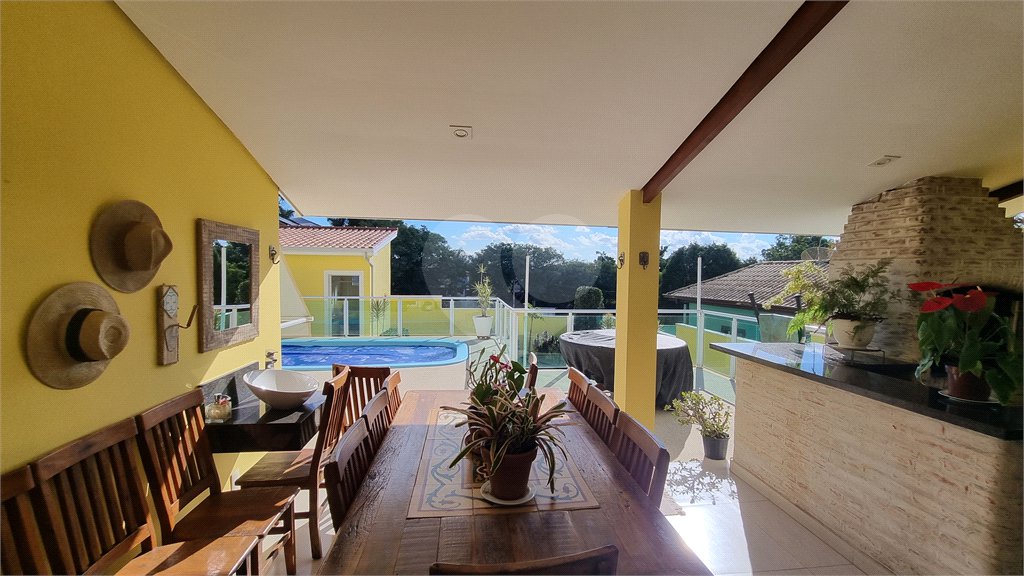 Casa à venda com 3 quartos, sendo 1 suíte,  no condomínio Vivendas do Lago, Sorocaba - SP