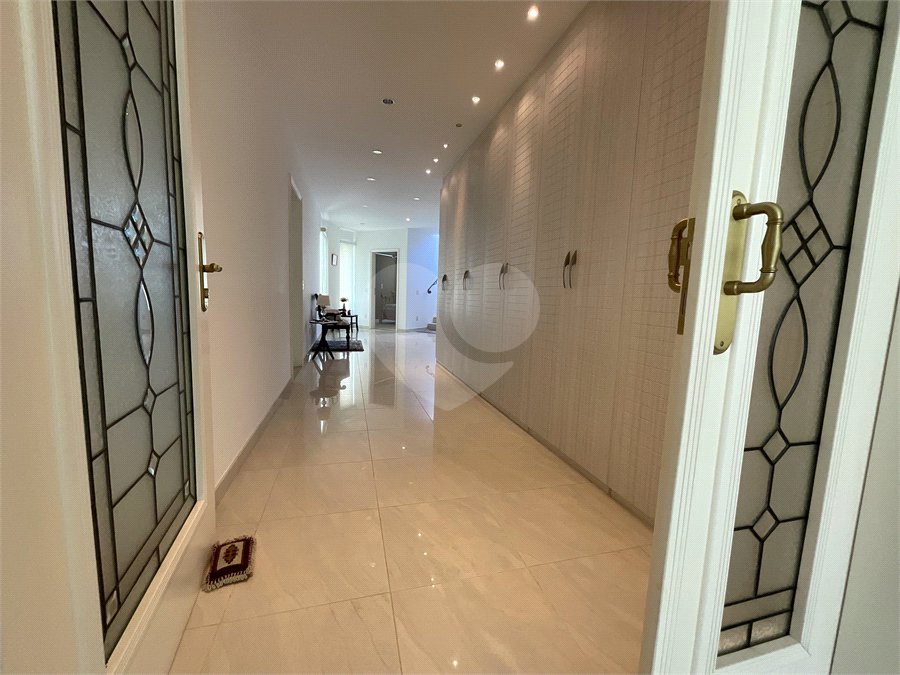Casa à venda com 6 quartos, sendo 5 suítes, no condomínio City Castelo, Itu - SP