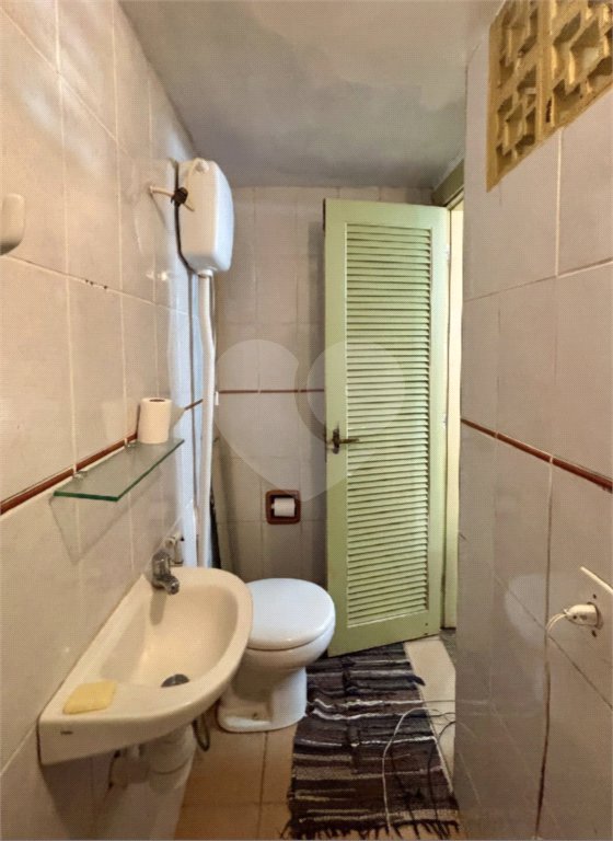 Casa à venda com 4 quartos, sendo 1 suíte, em Lagoa, Rio de Janeiro, RJ