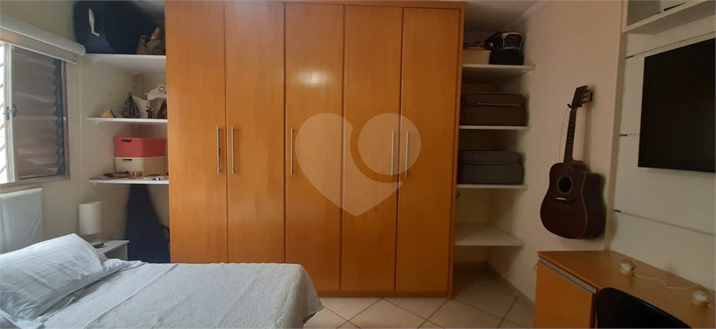 Sobrado à venda com 4 quartos, sendo 1 suíte,  em Tremembé, São Paulo, SP