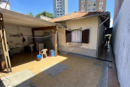 Casa à venda com 5 quartos, sendo 1 suíte, em Campo Belo, São Paulo, SP