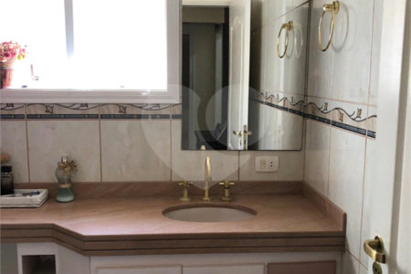Casa à venda com 4 quartos, sendo 2 suítes, no condomínio Zuleika Jabour, Salto - SP