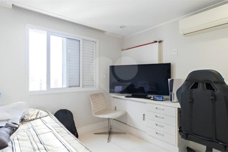 Apartamento à venda com 2 suítes em Vila Guiomar, Santo André, SP