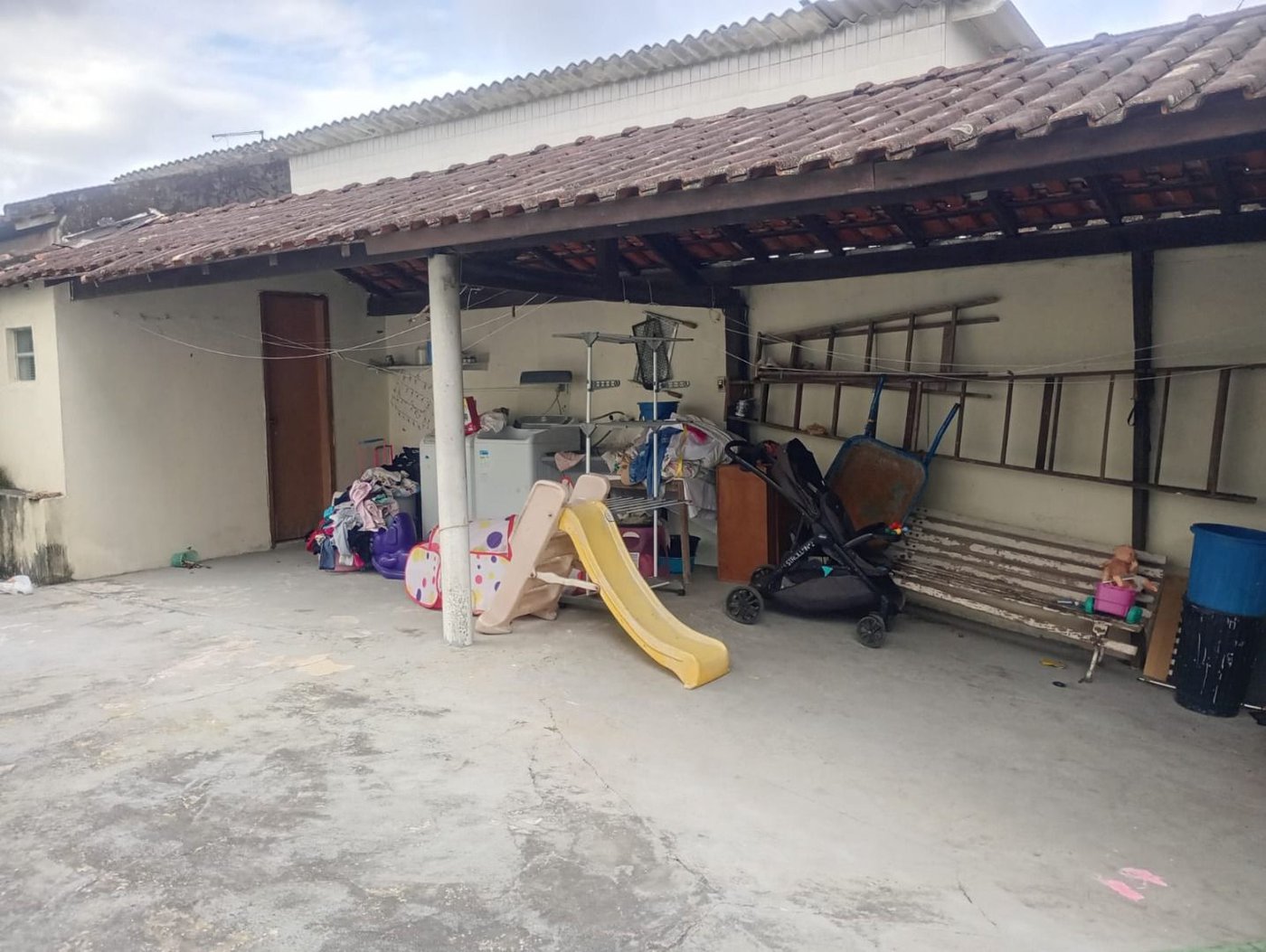 Casa com 5 dormitórios à venda, 200 m² por R$ 650.000,00 - Centro - São Vicente/SP