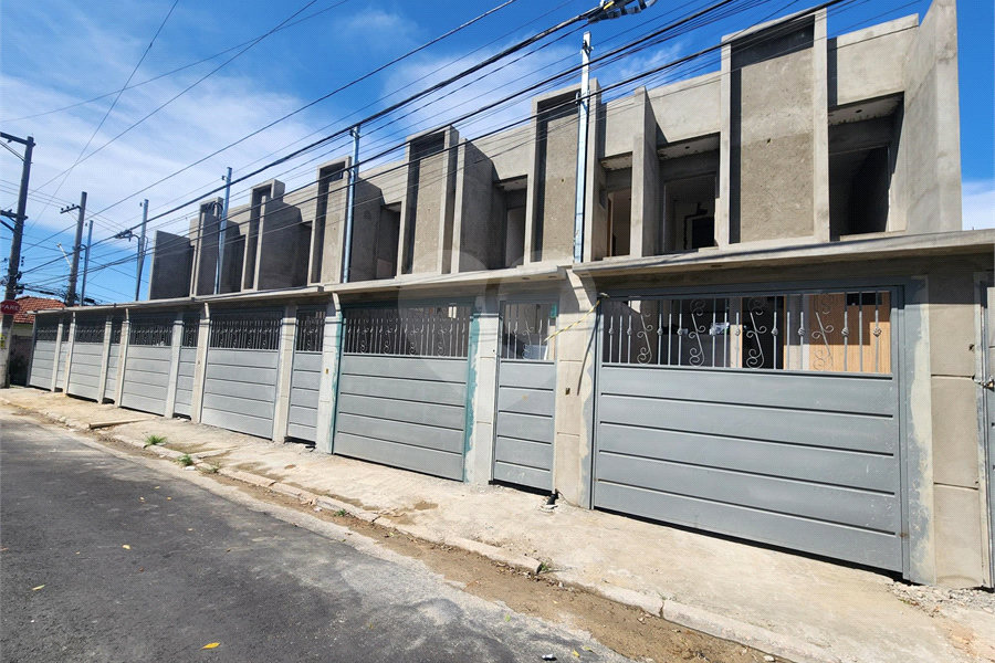 Sobrado à venda com 3 suítes em Vila Guilherme, São Paulo, SP