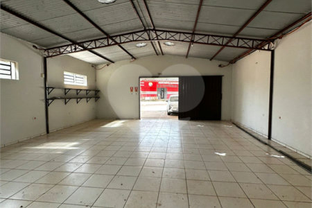 Salão à venda ou para alugar em Parque dos Ipês I, Ponta Porã, MS