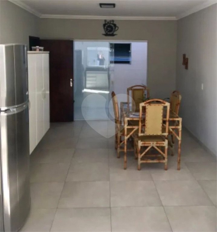 Casa à venda com 3 quartos, sendo 1 suíte, em Vila Batista, Bragança Paulista, SP
