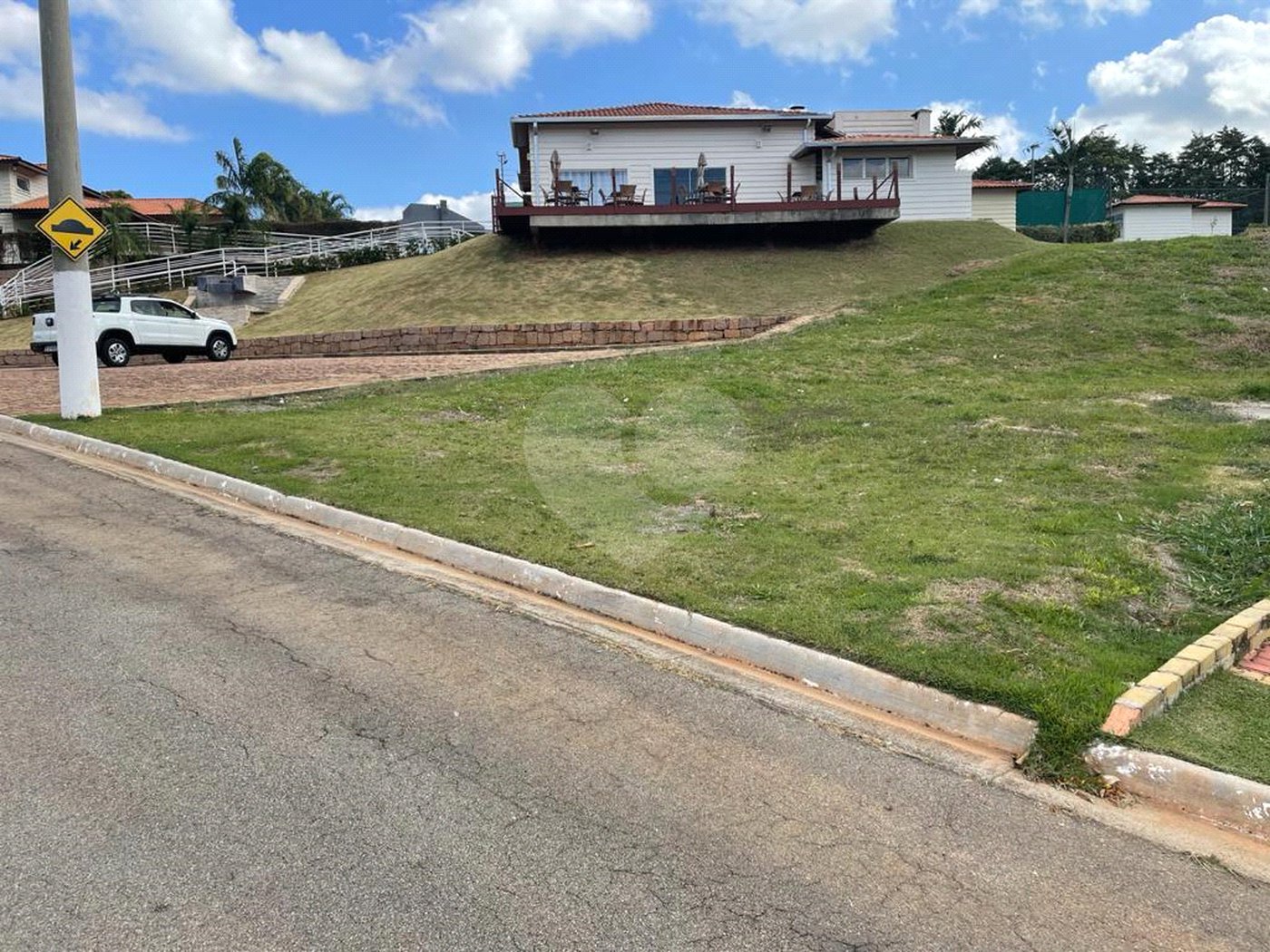 Terreno à venda no Centro, Louveira, SP
