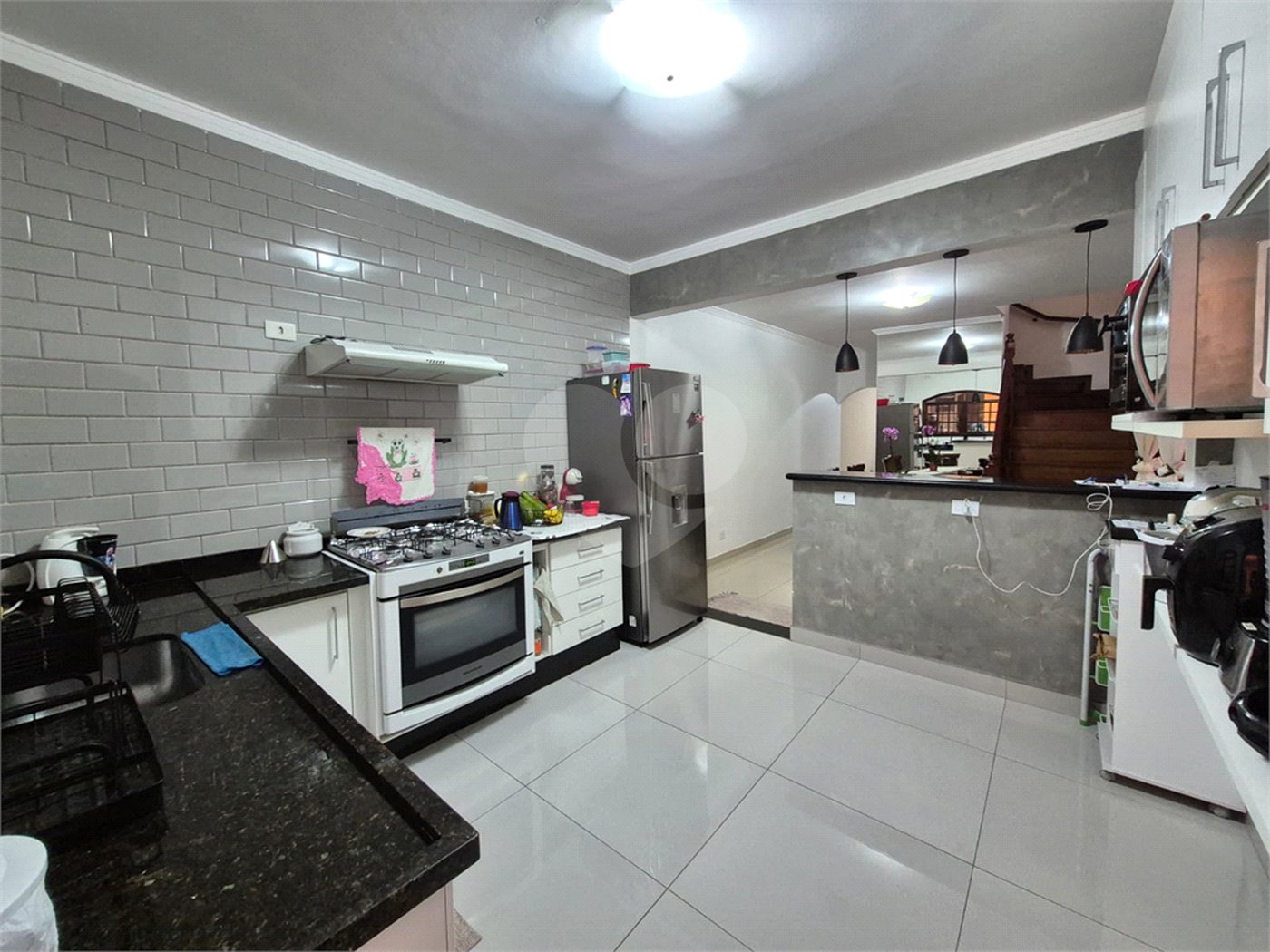 Sobrado à venda com 3 quartos, sendo 1 suíte, em Jardim Sarah, São Paulo, SP
