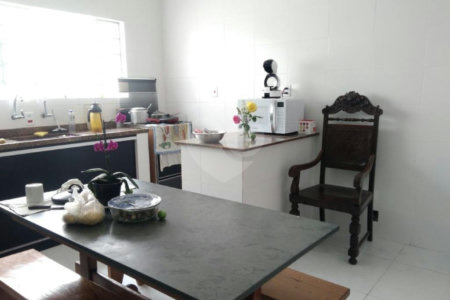 Casa à venda com 3 quartos, sendo 1 suíte,  em Chora Menino, São Paulo, SP