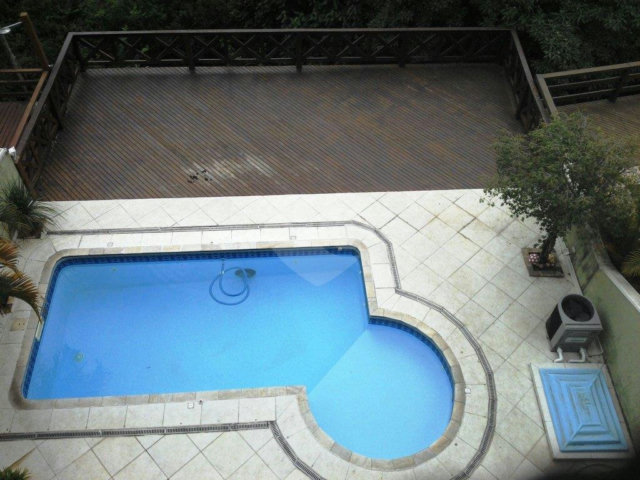 Casa em condomínio à venda com 4 quartos, sendo 2 suítes,  em Horto, São Paulo, SP