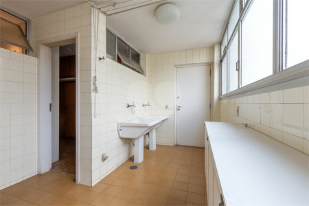 Apartamento para venda em Higienópolis com 3 dormitórios, - R Gabriel Dos Santos.Estuda Permuta.