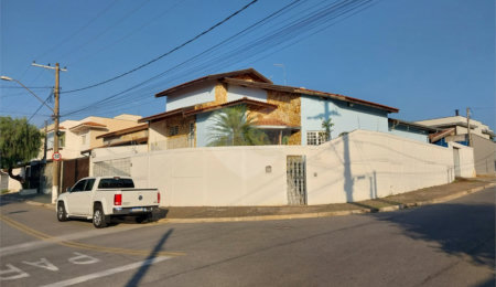 Sobrado à venda com 5 quartos, sendo 1 suíte, em Terra Nobre, Louveira, SP