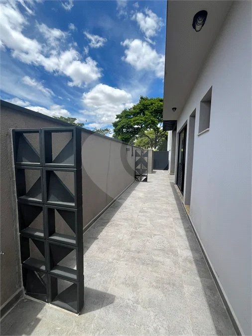 Casa de Alto Padrão à Venda – Condomínio Terra Magna | Indaiatuba/SP - Sofisticação, conforto e funcionalidade. Este magnífico sobrado possui 300 m² de área construída em um terreno de 420 m², com ambientes amplos, integrados e acabamentos de alto padrão. Destaques do imóvel - 4 dormitórios, sendo 3