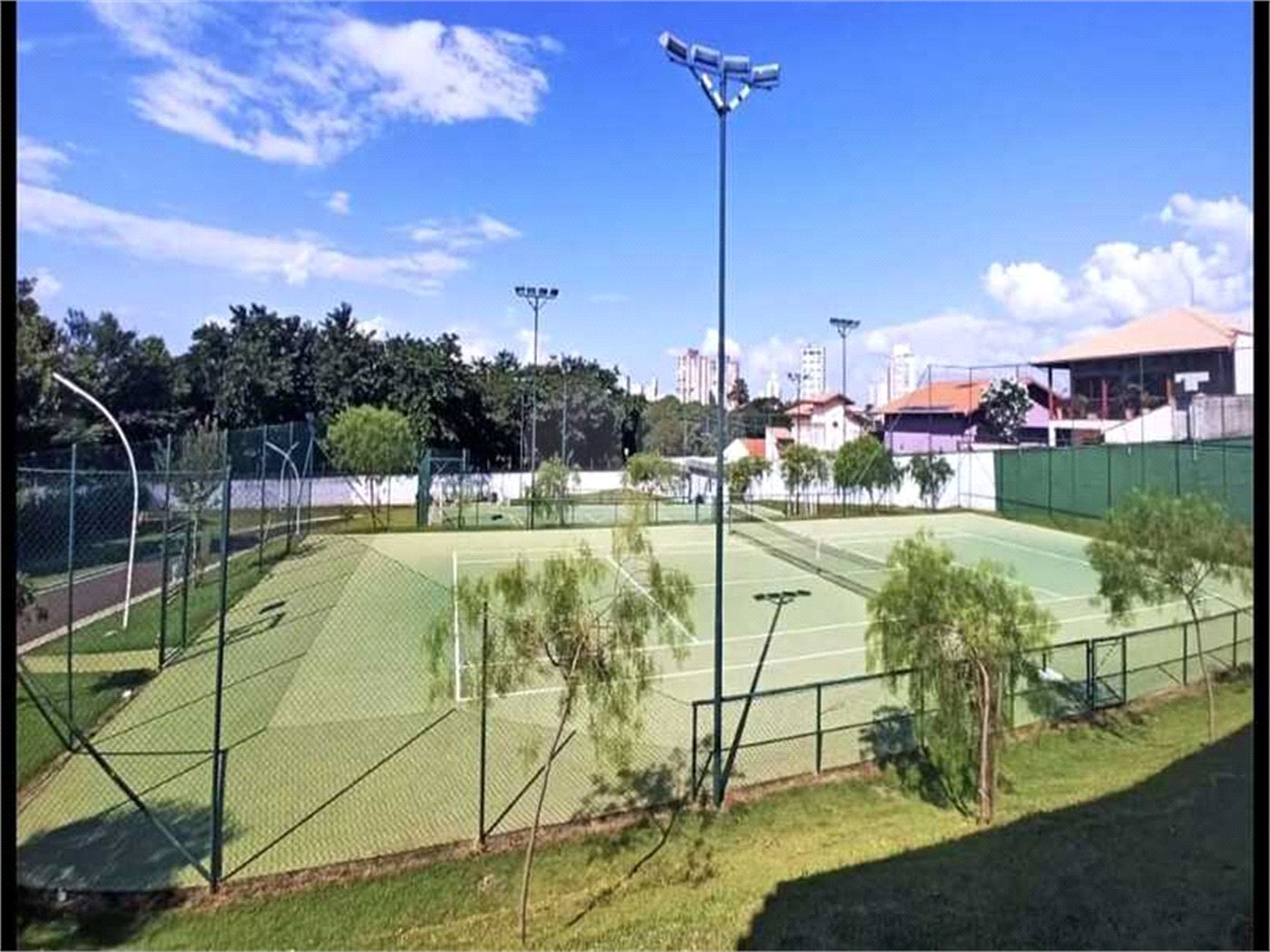 Terreno à venda no condomínio Residencial Maria Dulci, Indaiatuba - SP