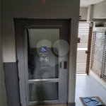 Apartamento à venda com 2 quartos em Vila dos Remédios, São Paulo, SP
