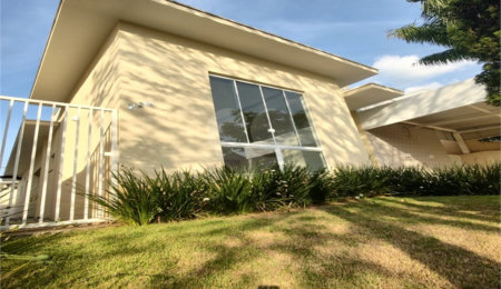 Casa à venda com 3 quartos, sendo 1 suíte, no condomínio Atibaia Park 1, Atibaia - SP
