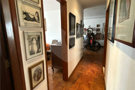 Apartamento à venda com 2 quartos em Bela Vista, São Paulo, SP