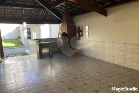Casa de Vila à venda com 3 quartos em Vila Curuçá, São Paulo, SP