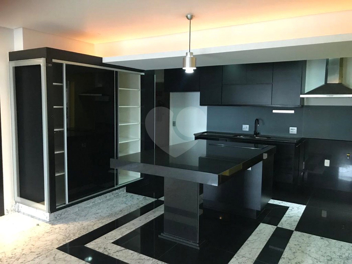 Apartamento à venda com 2 quartos, sendo 1 suíte, em Vila Andrade, São Paulo, SP