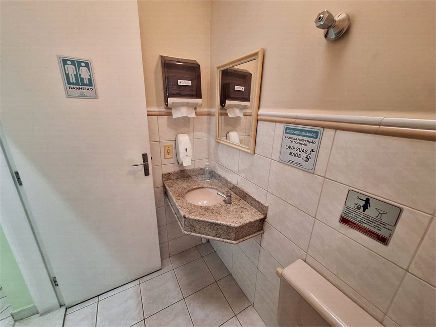 Casa à venda com 3 quartos, sendo 1 suíte, em Jardim Vergueiro, Sorocaba, SP