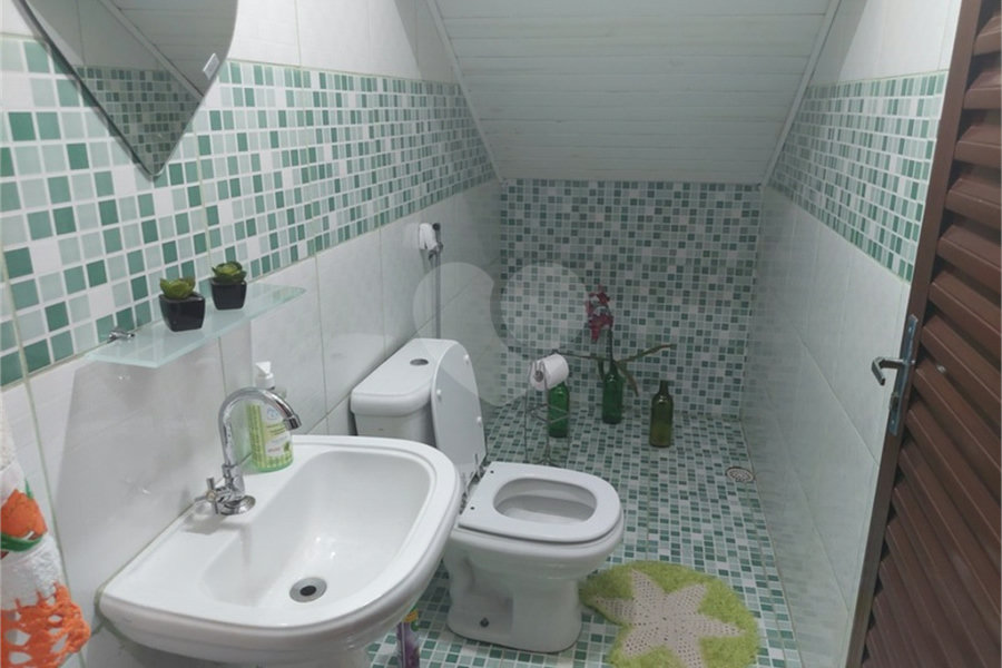 Casa à venda com 4 quartos, sendo 1 suíte, em Lavapés, Mairiporã, SP