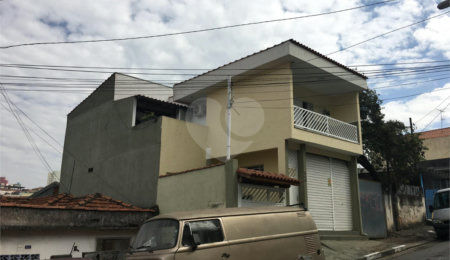 Sobrado à venda com 3 suítes em Tucuruvi, São Paulo, SP