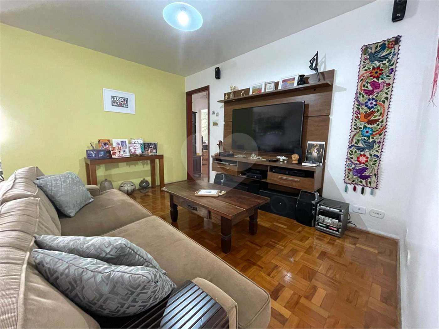 Apartamento à venda com 3 quartos, sendo 1 suíte,  em Vila Mariana, São Paulo, SP