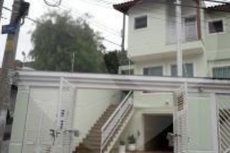Sobrado à venda com 3 suítes em Vila Nivi, São Paulo, SP