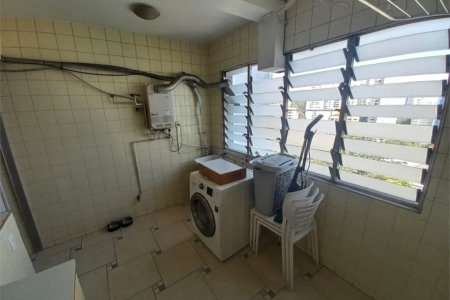 Apartamento à venda com 3 quartos, sendo 1 suíte,  em Vila Andrade, São Paulo, SP