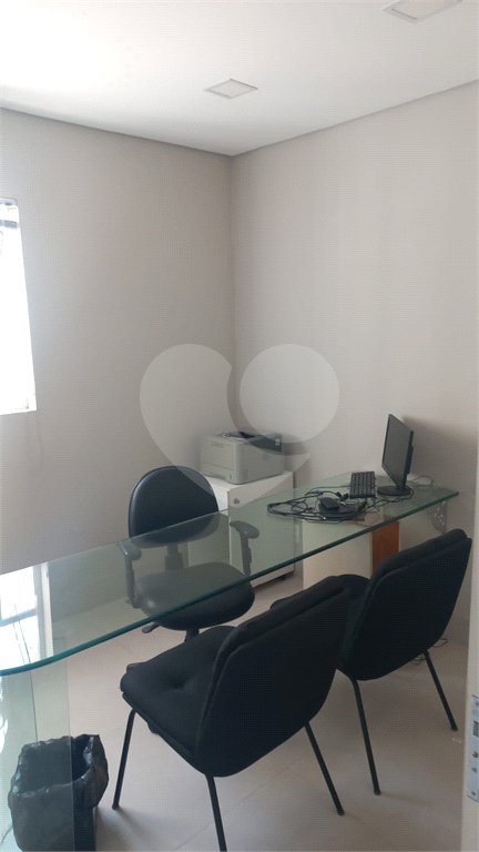 Salão Comercial à venda ou para alugar em Vila Vitória, Mogi das Cruzes, SP