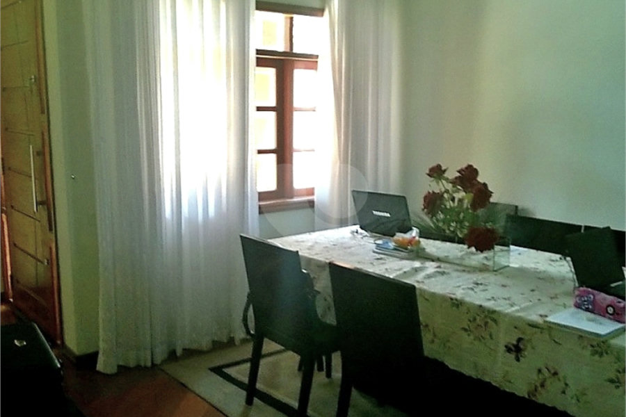 Sobrado à venda com 6 quartos, sendo 4 suítes, em Tremembé, São Paulo, SP