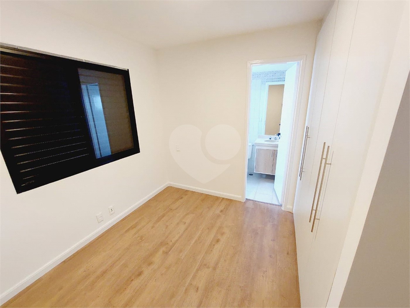 Apartamento à venda com 4 quartos, sendo 2 suítes,  em Alto da Lapa, São Paulo, SP