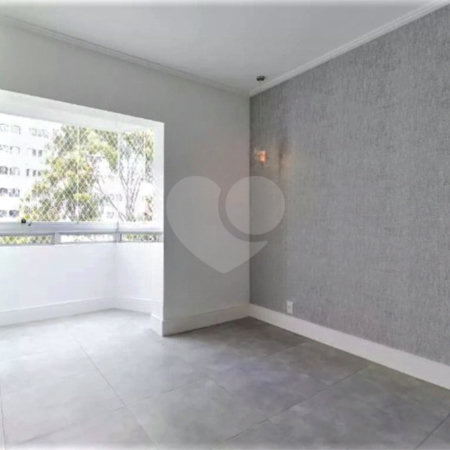 Apartamento à venda com 3 quartos, sendo 1 suíte,  em Jardim Marajoara, São Paulo, SP