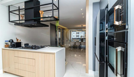 Apartamento à venda ou para alugar com 3 suítes em Indianópolis, São Paulo, SP