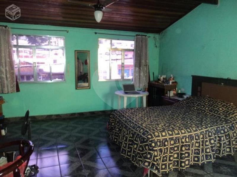 Sobrado à venda com 3 quartos no Brasilândia, São Paulo, SP
