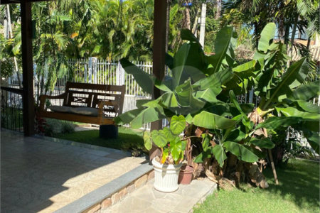 Casa em condomínio à venda com 3 quartos, sendo 2 suítes, em Caravelas, Armação dos Búzios, RJ