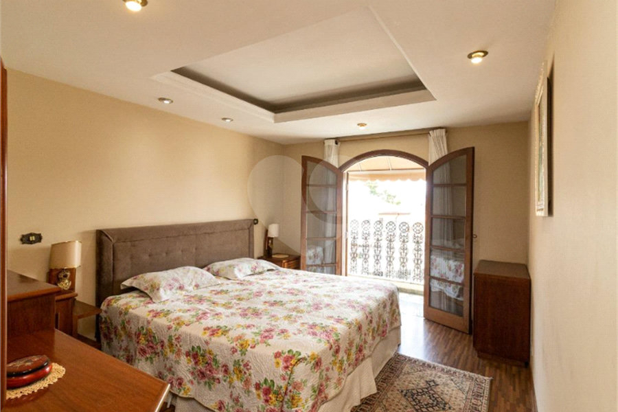 Casa à venda com 3 suítes em Vila Pereira Barreto, São Paulo, SP
