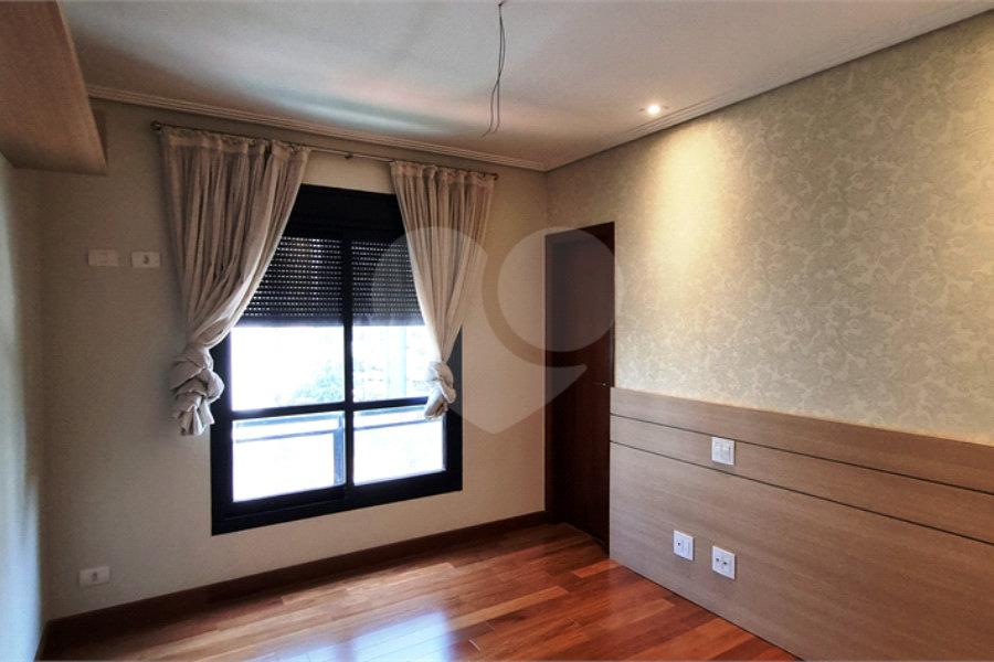 Apartamento à venda com 4 quartos, sendo 3 suítes, em Santana, São Paulo, SP