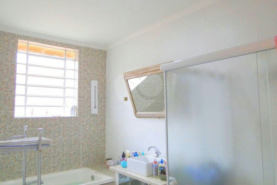 Sobrado à venda ou para alugar com 4 quartos, sendo 1 suíte, em Santana, São Paulo, SP
